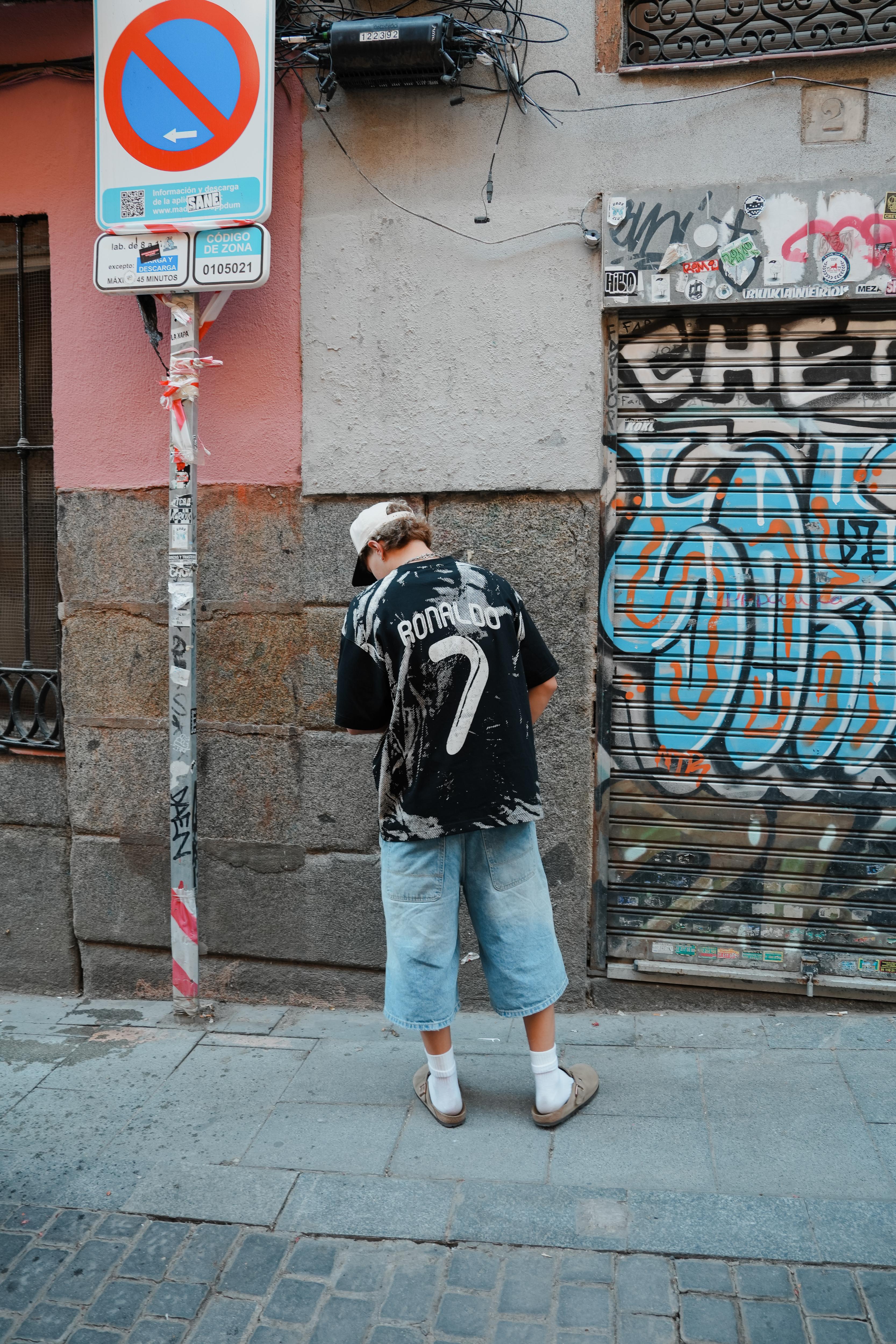 Ronaldo Jersey T-Shirt (BLACK)